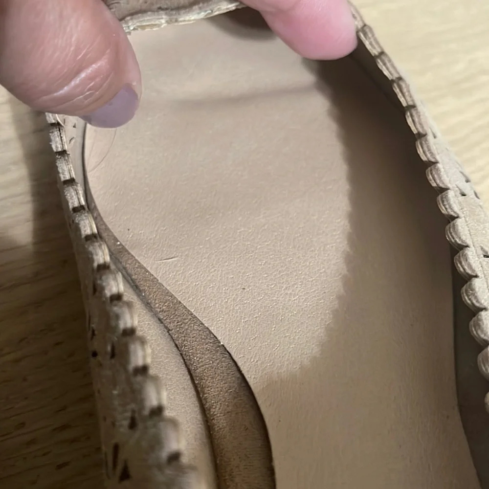 Joe’s Pointy Almond Toe Suede Cutout Flats Tan size 8.5 - Picture 14 of 16